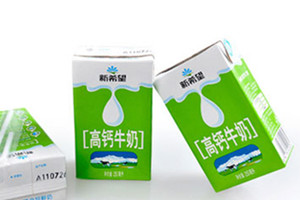 高钙牛奶